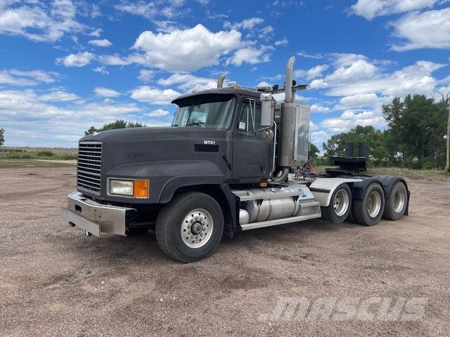Mack CH613 Sadulveokid
