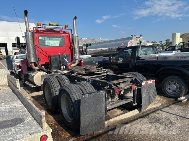 Mack CH613 Sadulveokid
