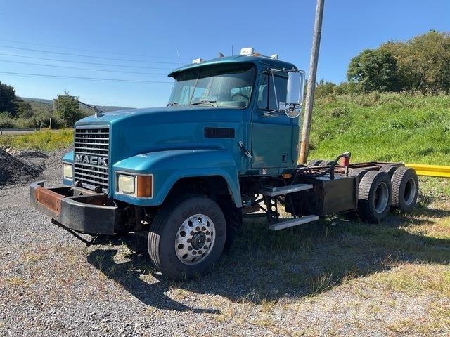 Mack CH613 Kabiinid