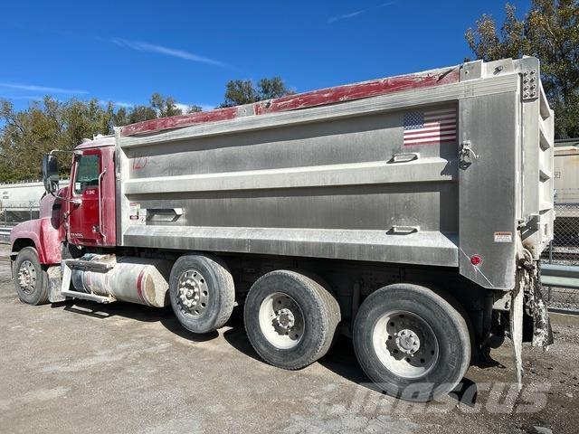 Mack CHU613 Kallurid