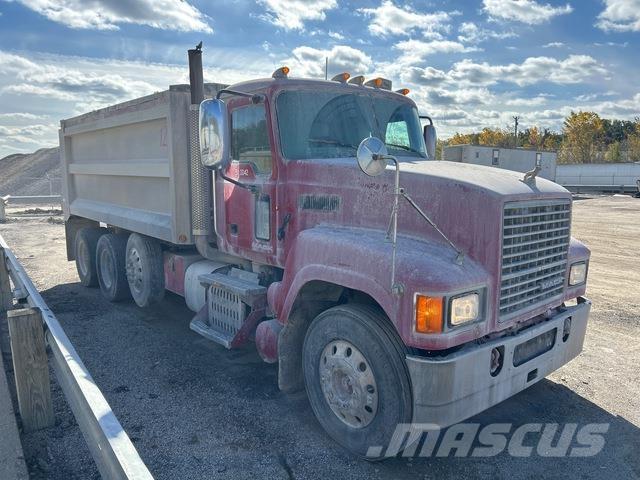 Mack CHU613 Kallurid