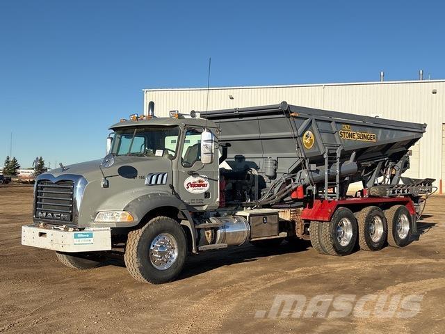 Mack CT713 Betoonkivi tootmise masinad