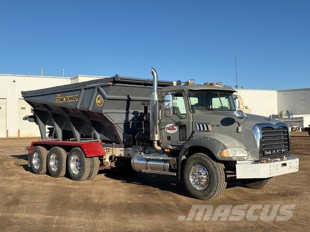 Mack CT713 Betoonkivi tootmise masinad