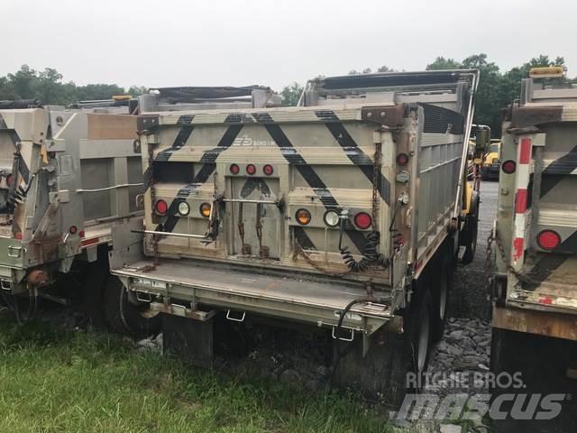 Mack CV700 Lumesahad