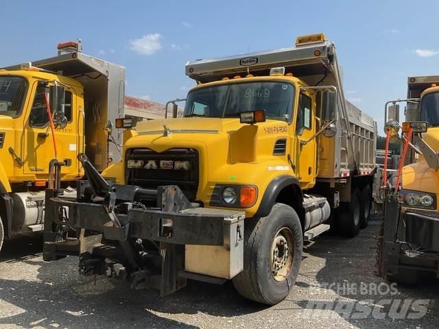Mack CV700 Lumesahad