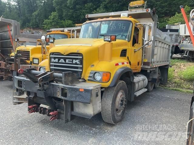 Mack CV700 Lumesahad