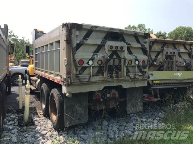 Mack CV700 Lumesahad