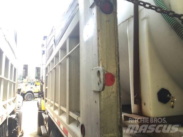 Mack CV700 Lumesahad