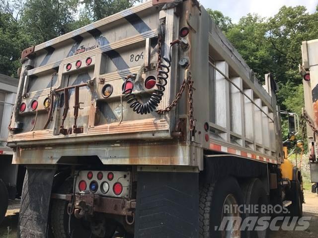 Mack CV700 Lumesahad