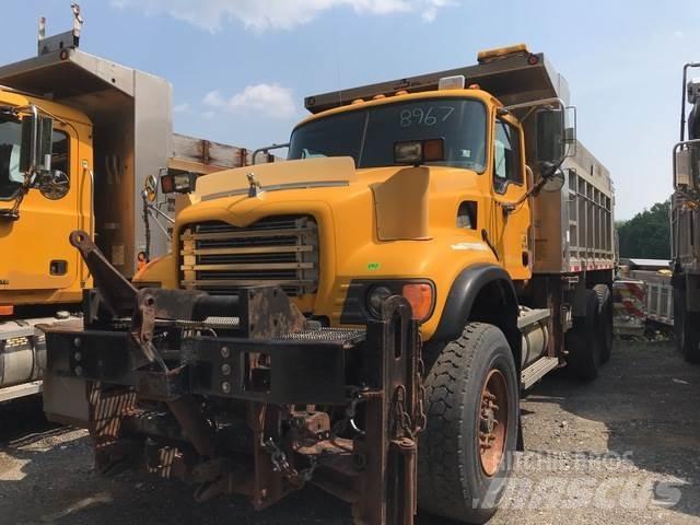 Mack CV700 Lumesahad