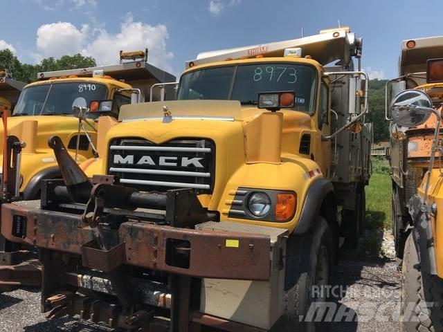 Mack CV700 Lumesahad