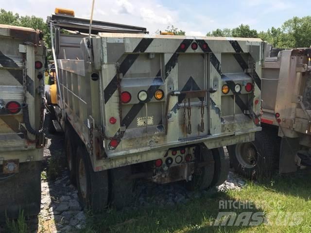 Mack CV700 Lumesahad