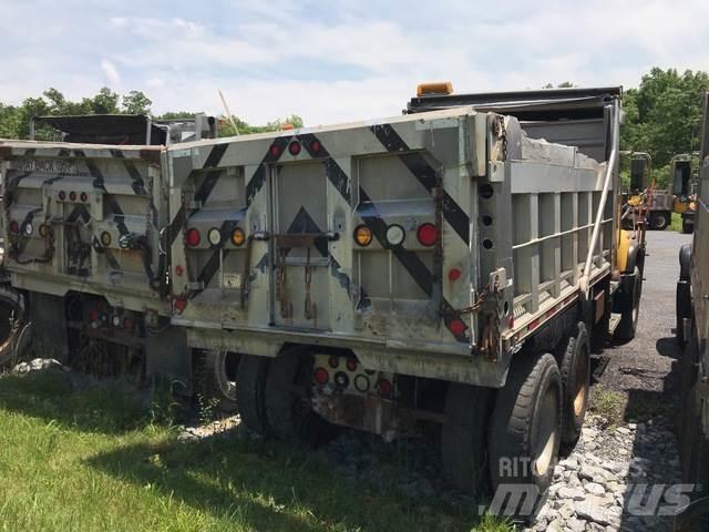 Mack CV700 Lumesahad