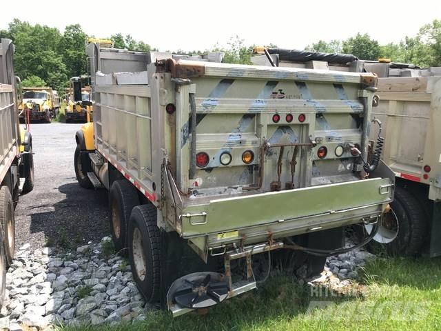 Mack CV700 Lumesahad