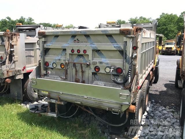 Mack CV700 Lumesahad