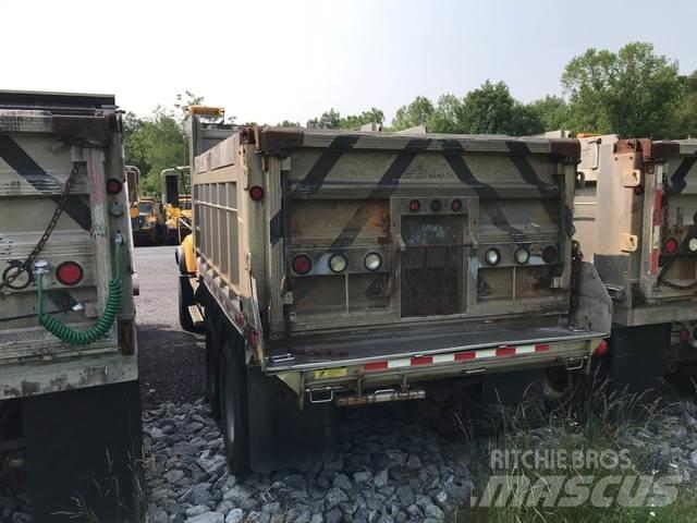 Mack CV700 Lumesahad