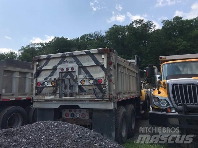 Mack CV700 Lumesahad
