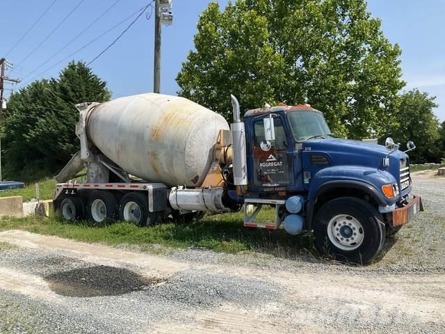 Mack CV713 Muud veokid