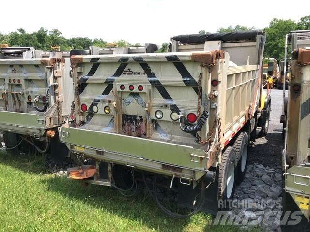 Mack CV713 Lumesahad