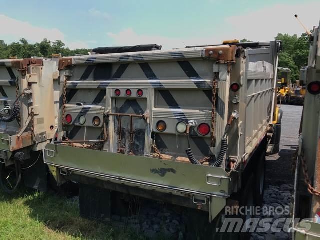 Mack CV713 Lumesahad