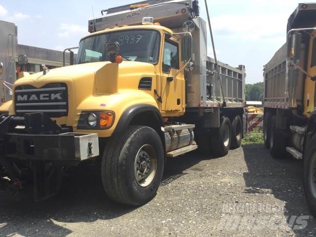 Mack CV713 Lumesahad