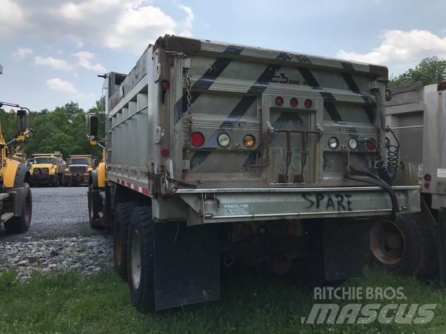 Mack CV713 Lumesahad