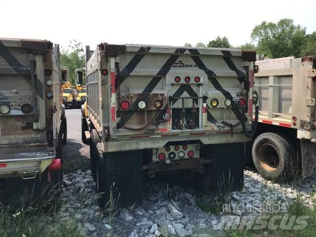 Mack CV713 Liivapuisturid ja soolapuisturid