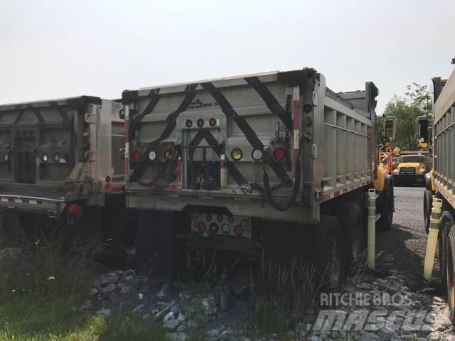 Mack CV713 Liivapuisturid ja soolapuisturid