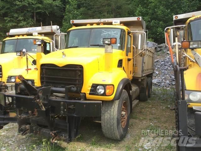 Mack CV713 Liivapuisturid ja soolapuisturid