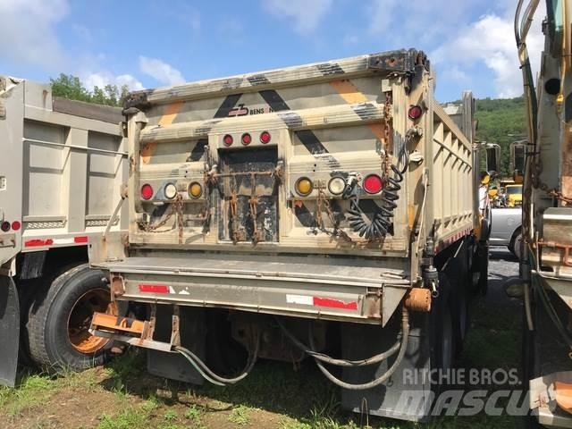Mack CV713 Lumesahad