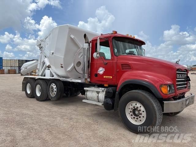Mack CV713 Muud veokid