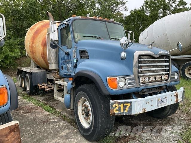 Mack CV713 Muud veokid