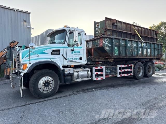 Mack CV713 Vahetuskastiga tõstukautod