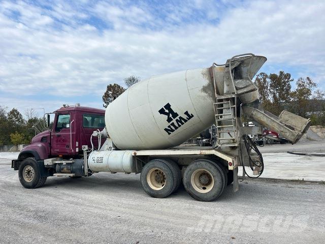 Mack CV713 Muud veokid