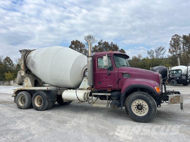Mack CV713 Muud veokid