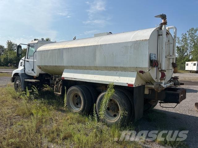 Mack CXN612 Veepaagiga autod