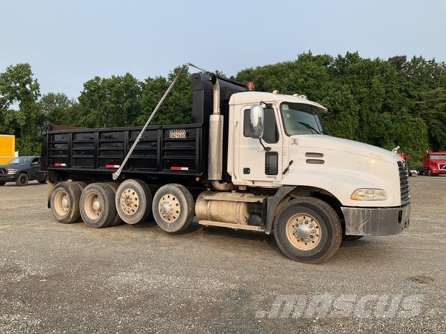 Mack CXN613 Kallurid
