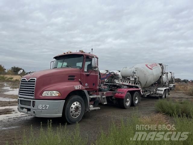 Mack CXU613 Sadulveokid