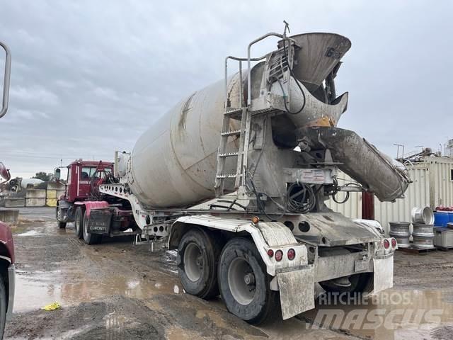 Mack CXU613 Sadulveokid