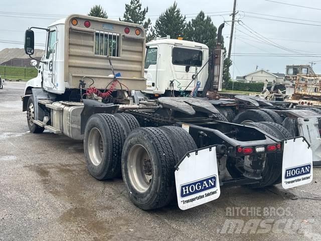 Mack CXU613 Sadulveokid