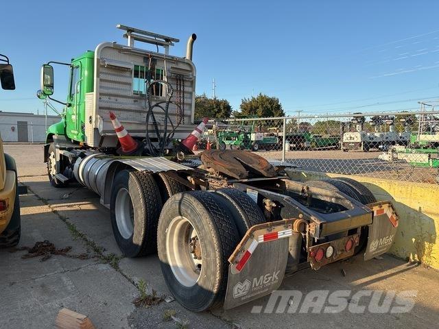 Mack CXU613 Sadulveokid