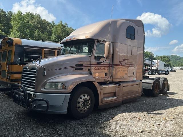 Mack CXU613 Sadulveokid