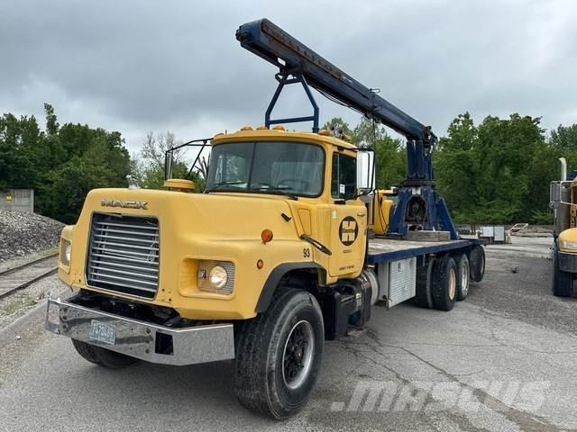 Mack DM688S Muud veokid
