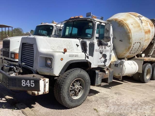 Mack DM690S Muud veokid