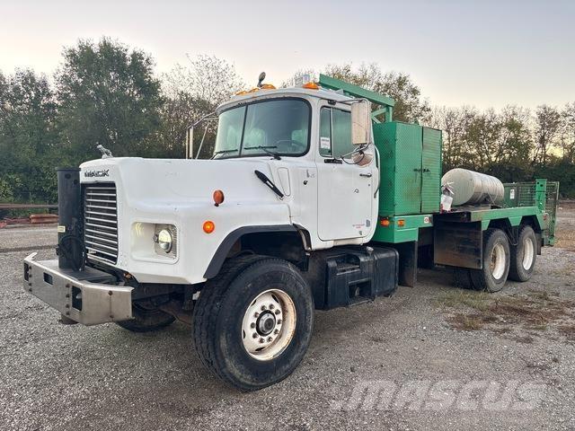 Mack DM690S Madelautod