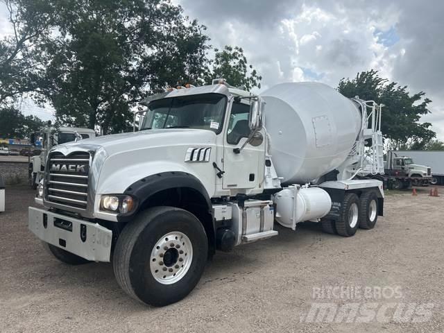 Mack GR64F Muud veokid
