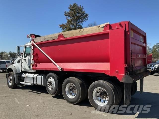Mack GU713 Kallurid