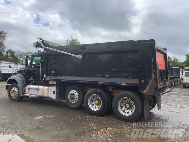 Mack GU713 Kallurid