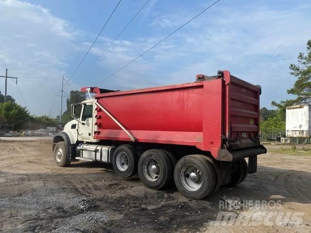 Mack GU713 Kallurid