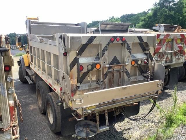 Mack GU713 Lumesahad
